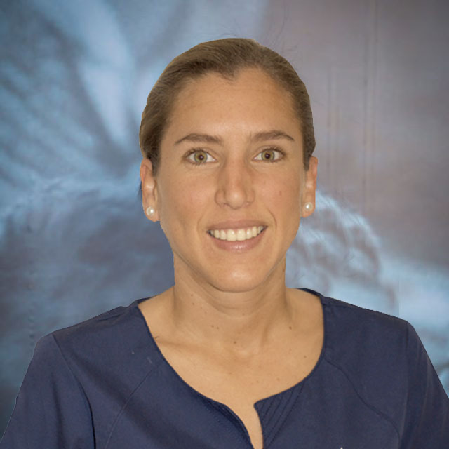 Ortodoncista Invisalign. Dra Rosa Calama Gonzalez - Clínica Dental Sorias
