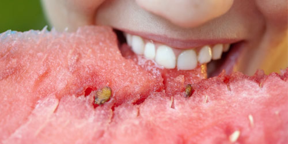 Alimentos que pueden dañar nuestros dientes